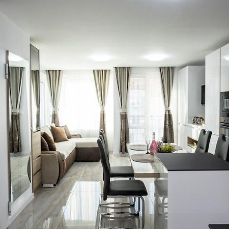 Апартамент За Гости Ивви-1 Appartement Burgas Stad Buitenkant foto